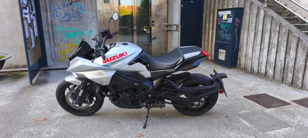 SUZUKI KATANA 2021